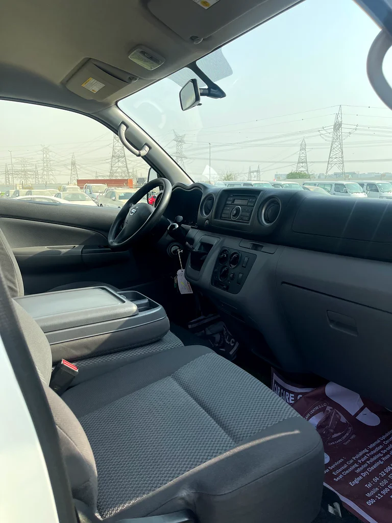 Nissan Urvan 2020