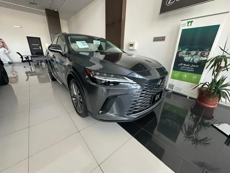 Discover undefined undefined Exterior Interior Images.Find all aspects and details of cars.