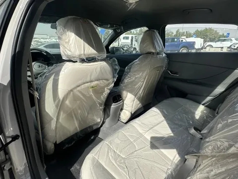 New Hyundai Elantra 2023
