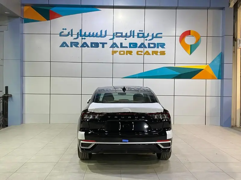 Ford Taurus 2025