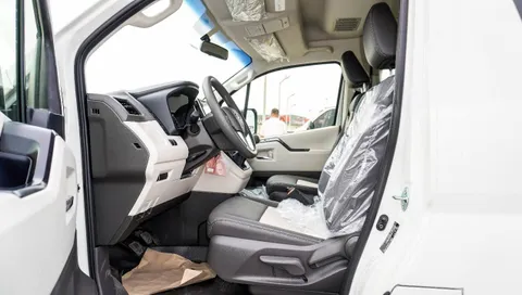 New Toyota Hiace 3.5L Commuter (13 seater) M/T 2025