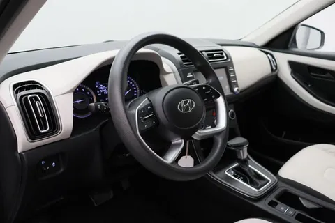 Discover undefined undefined Exterior Interior Images.Find all aspects and details of cars.