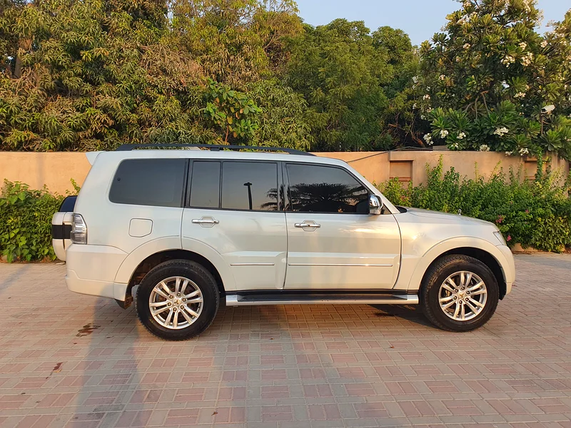 Mitsubishi Pajero 2025