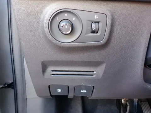 New MG ZS 1.5L COM 2025