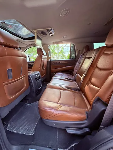 Cadillac Escalade 6.2L Platinum 2016