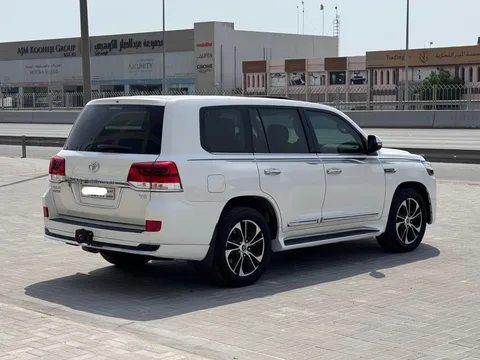 Toyota Land Cruiser 4.6 GXR 2021