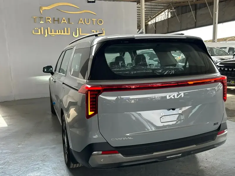 KIA Carnival 2025