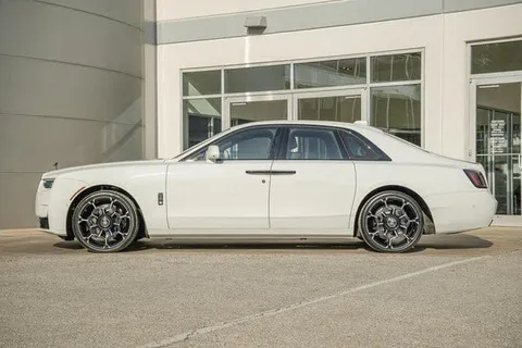 New Rolls Royce Ghost 6.6L Black Badge 2025