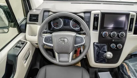 New Toyota Hiace 3.5L Commuter (13 seater) M/T 2025