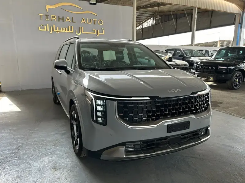 Discover undefined undefined Exterior Interior Images.Find all aspects and details of cars.