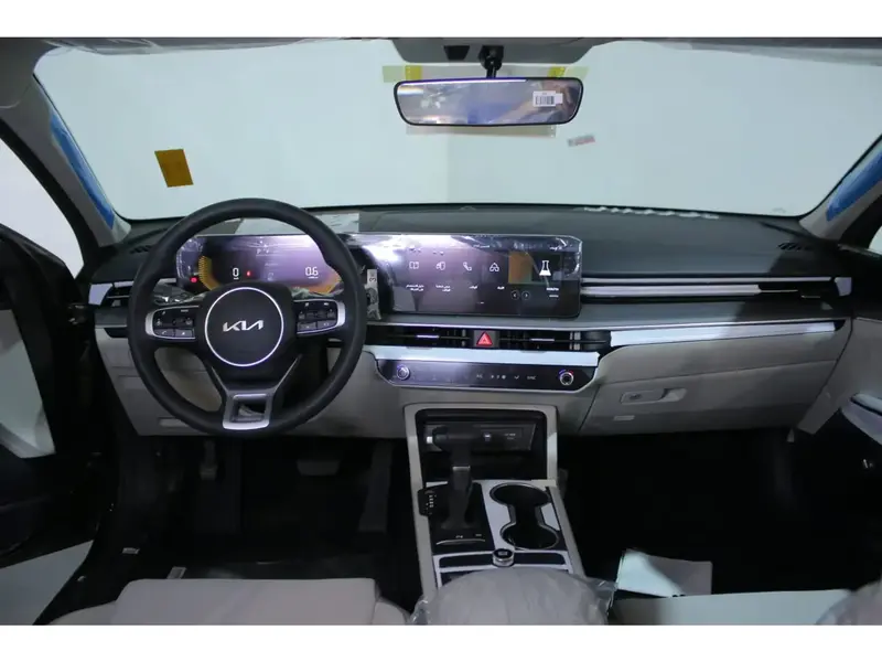 KIA K5 2025