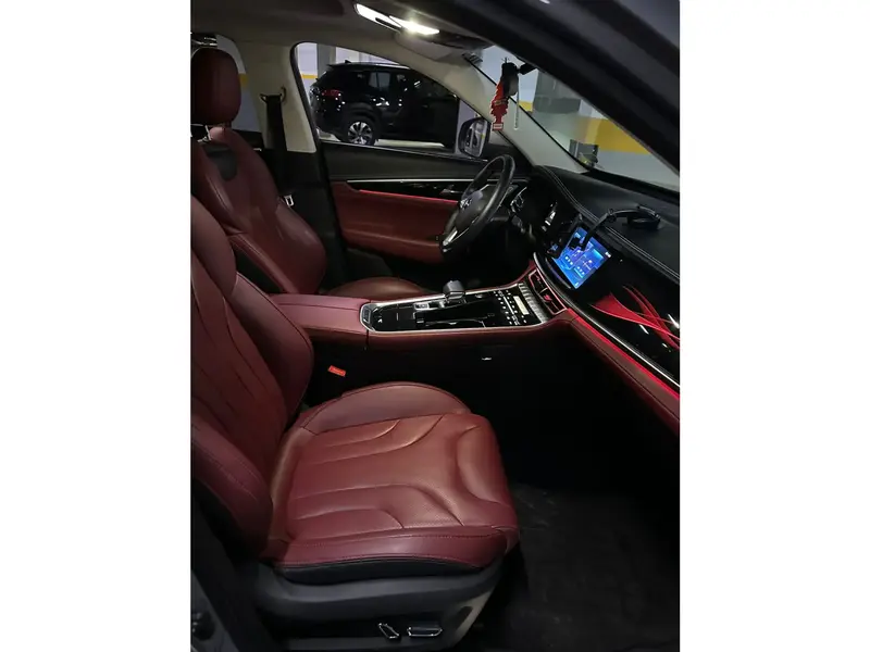Discover undefined undefined Exterior Interior Images.Find all aspects and details of cars.