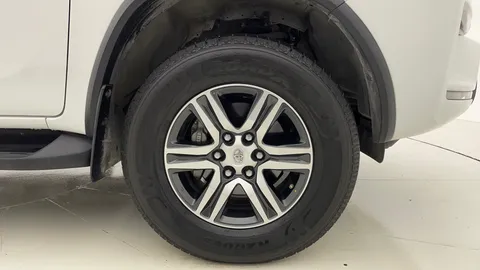 Toyota Fortuner 2023