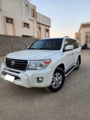 Toyota Land Cruiser 2013