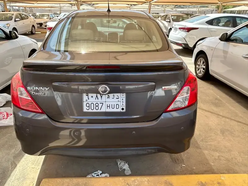 Nissan Sunny 2021
