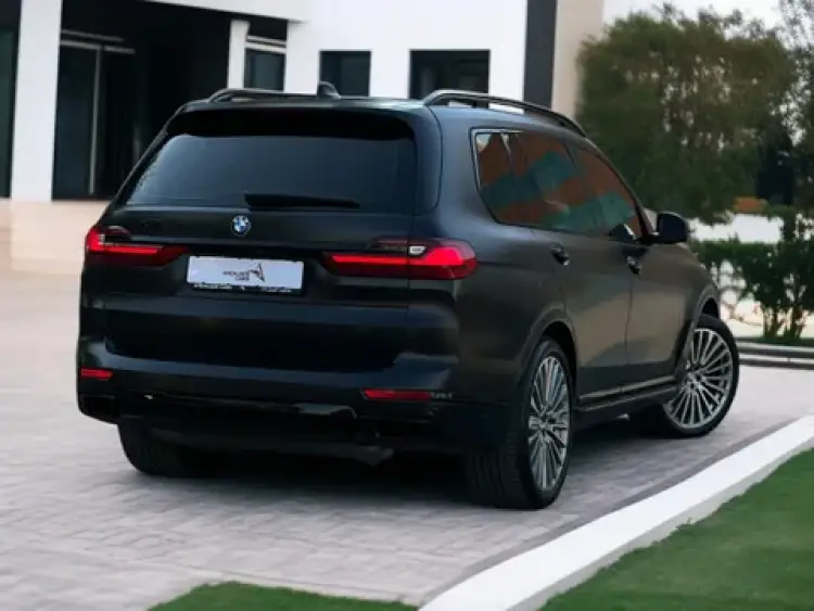 bmw x7 image BMW X7 XDrive50i 2019