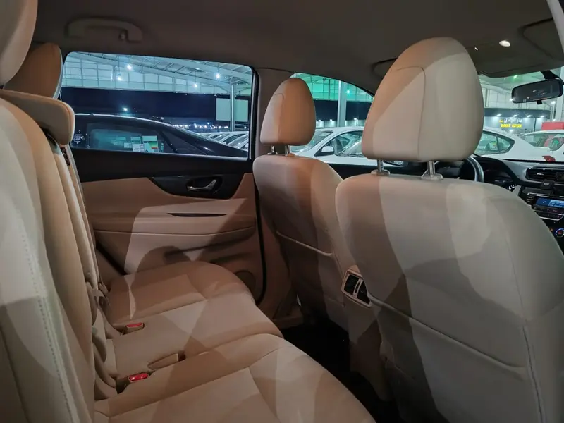 Discover undefined undefined Exterior Interior Images.Find all aspects and details of cars.