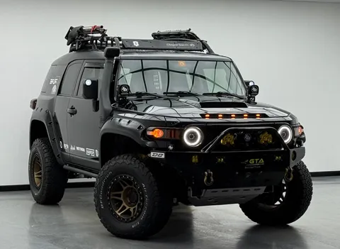 Toyota FJ Cruiser 4.0L GXR 2015