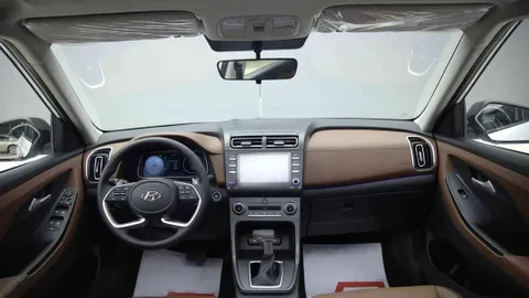 Discover undefined undefined Exterior Interior Images.Find all aspects and details of cars.