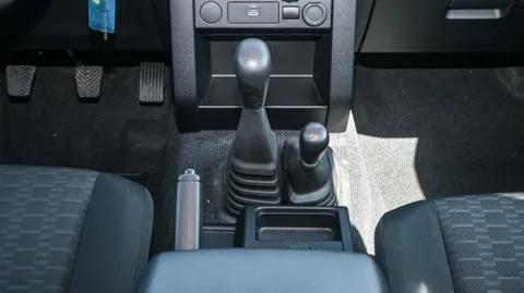 New Mitsubishi L200 2.4L Double Cab GLX 4WD 2024