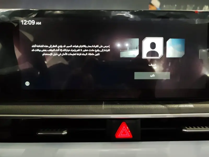 Discover undefined undefined Exterior Interior Images.Find all aspects and details of cars.