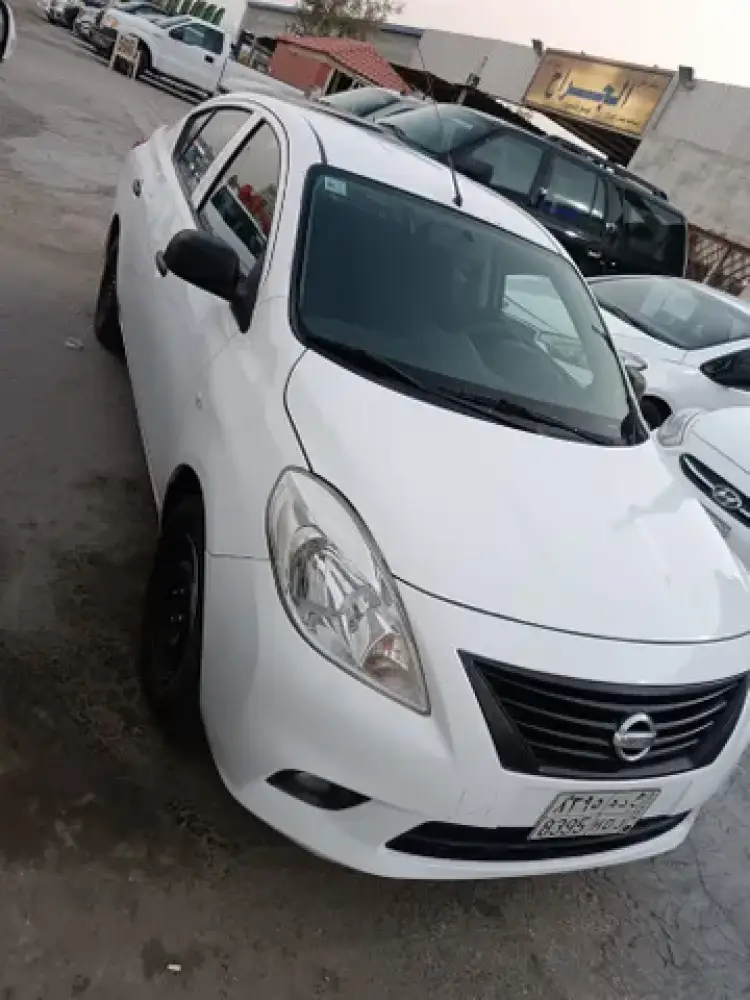 nissan nissan-sunny image Nissan Sunny 2012
