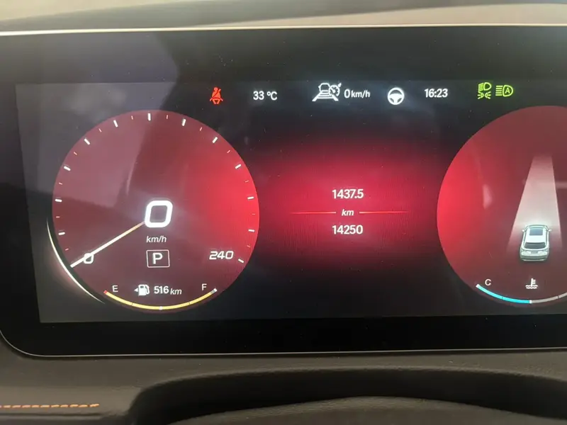 Discover undefined undefined Exterior Interior Images.Find all aspects and details of cars.