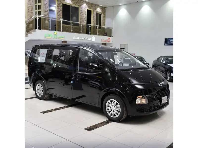Discover undefined undefined Exterior Interior Images.Find all aspects and details of cars.