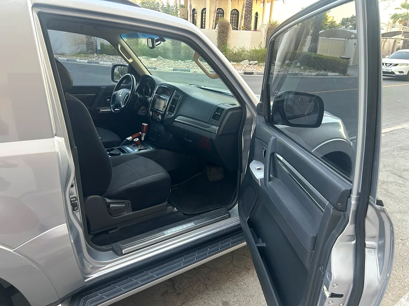 Mitsubishi Pajero 2016