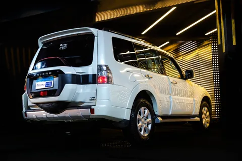 Discover undefined undefined Exterior Interior Images.Find all aspects and details of cars.
