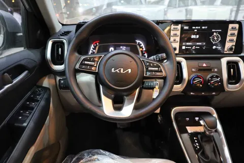 New Kia Sonet 2023