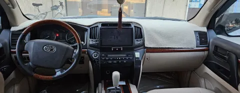 Discover undefined undefined Exterior Interior Images.Find all aspects and details of cars.