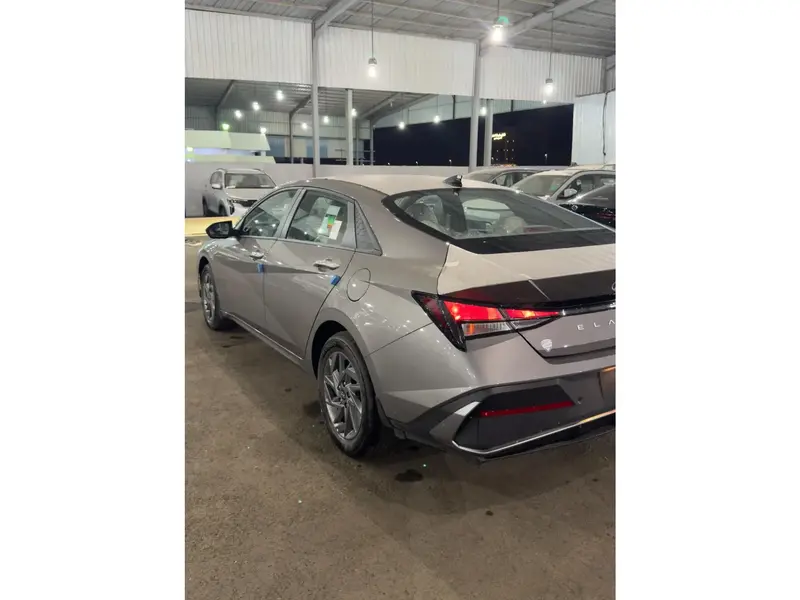 Discover undefined undefined Exterior Interior Images.Find all aspects and details of cars.