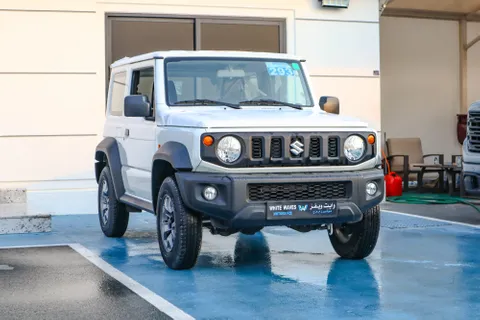 Discover undefined undefined Exterior Interior Images.Find all aspects and details of cars.