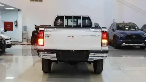 Discover undefined undefined Exterior Interior Images.Find all aspects and details of cars.