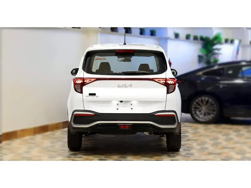 Discover undefined undefined Exterior Interior Images.Find all aspects and details of cars.