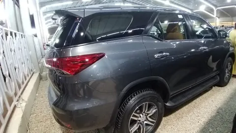 Toyota Fortuner 2022