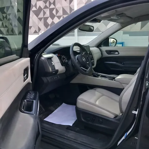 Nissan Pathfinder SV 4WD 2022