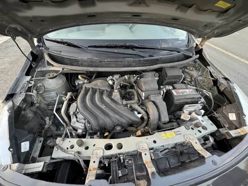 Nissan Sunny 2022