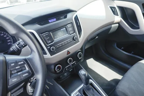 Discover undefined undefined Exterior Interior Images.Find all aspects and details of cars.