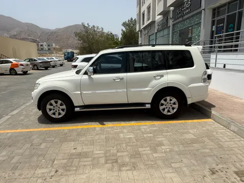 Mitsubishi Pajero GLS V6 2018