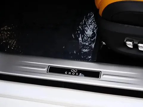 New Rolls Royce Ghost 6.6L Black Badge 2025