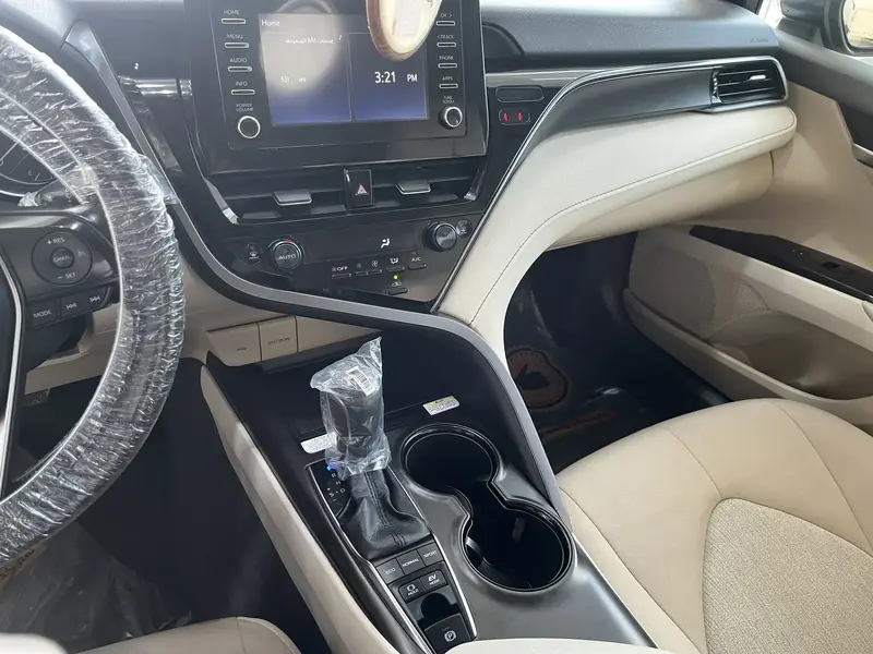 Discover undefined undefined Exterior Interior Images.Find all aspects and details of cars.