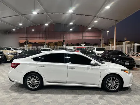Discover undefined undefined Exterior Interior Images.Find all aspects and details of cars.