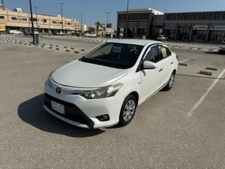 toyota toyota-yaris image Toyota Yaris 2016