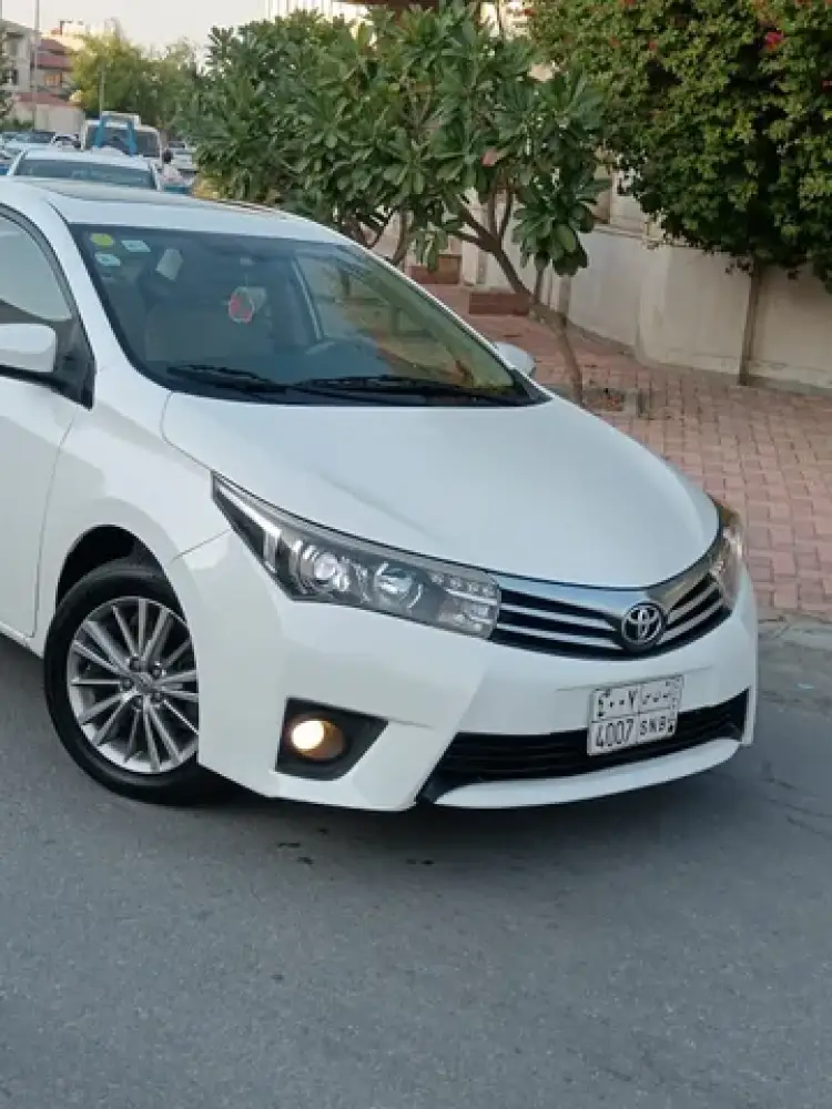 toyota toyota-corolla image Toyota Corolla 2015