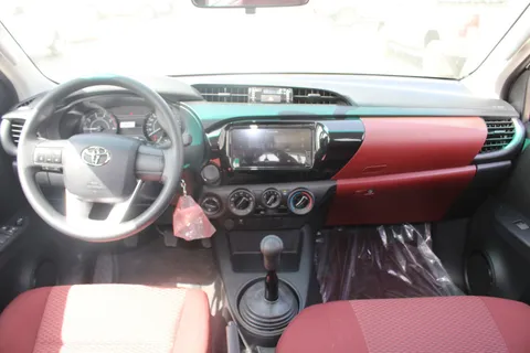 Discover undefined undefined Exterior Interior Images.Find all aspects and details of cars.