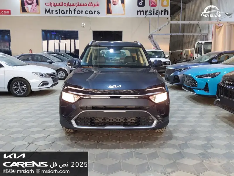 kia carens image KIA Carens 2025