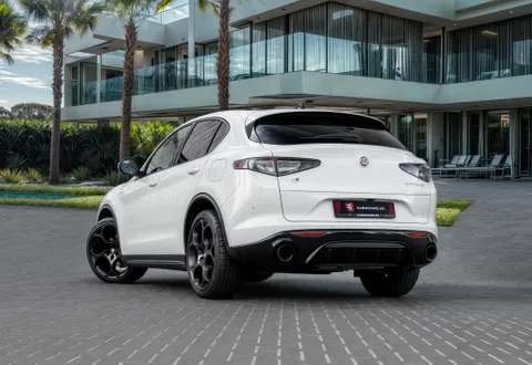 Discover undefined undefined Exterior Interior Images.Find all aspects and details of cars.