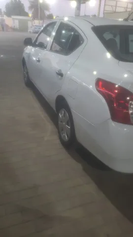 Nissan Sunny 2017